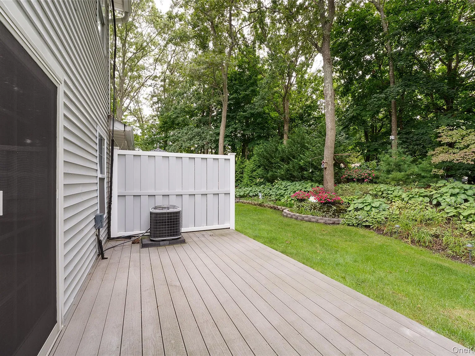 2 bed, 2.5 bath, 1307 sqft, $3,450 — Photo 4