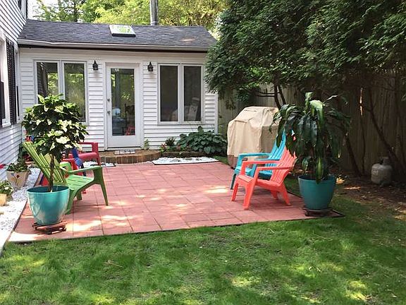 5th image of 58 Newton Ave