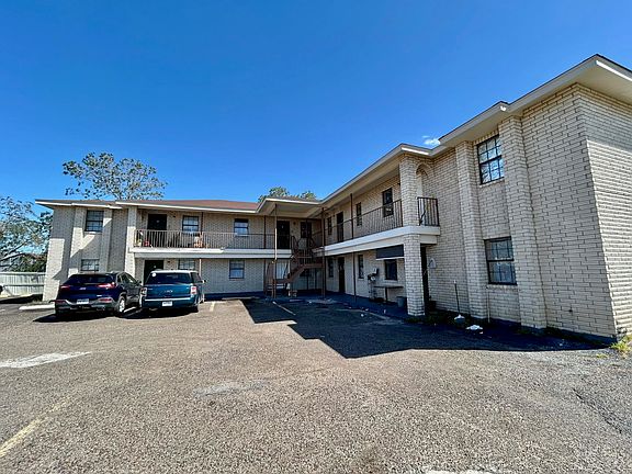 4th image of 3801 Juarez Ave