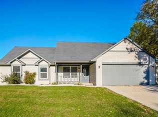 6726 Oak Lake Dr, Indianapolis, IN 46214