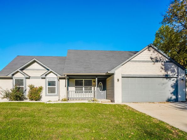 6726 Oak Lake Dr