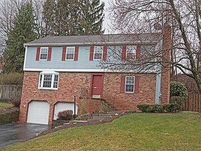 9011 Woodview Dr, Pittsburgh, PA, 15237