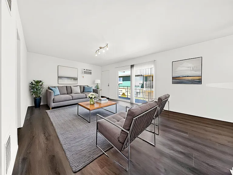 15114 Dickens St. — Photo 2