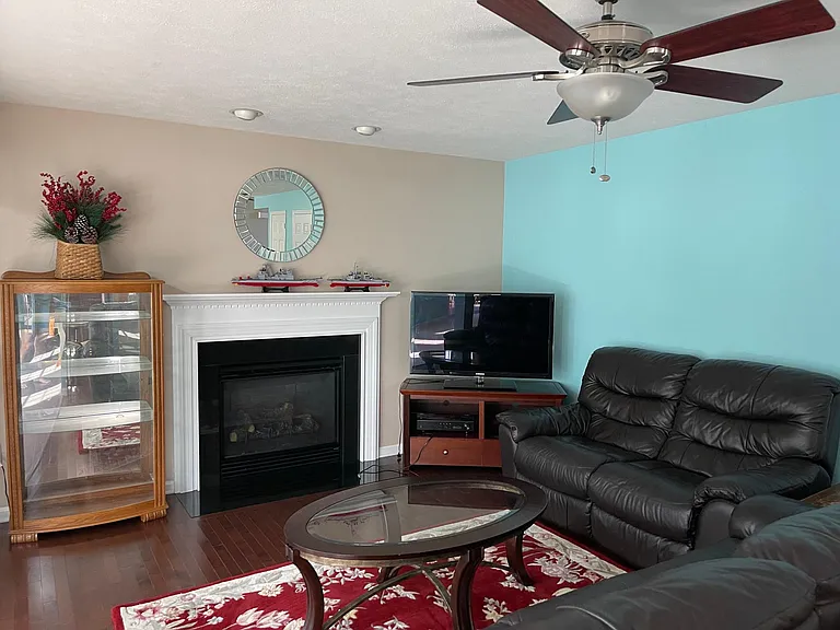 2084 Country Glenn Ln — Photo 6