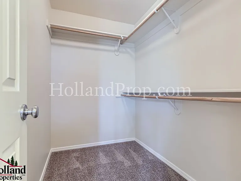 1094 SE Alika Ave — Photo 25