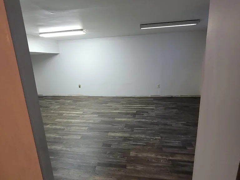 2208 Barrymore Ave — Photo 12