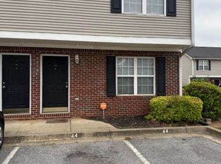 44 Point Place Dr, Cartersville, GA 30120