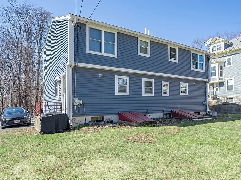 24 Haviland St — Photo 2