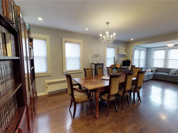 1117 East 31st Street image 10 of 15