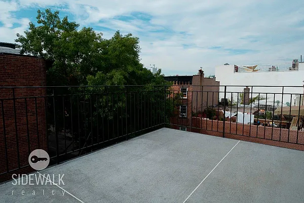 Rented by Sidewalk Realty LLC | media 23