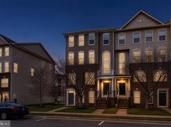 15522 John Diskin Cir, Woodbridge, VA 22191