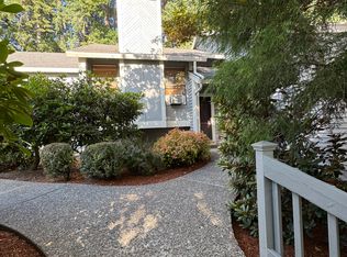 15258 SW Barcelona Ct, Beaverton, OR 97007