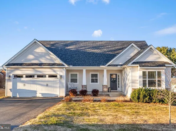 135 Lafayette Ave, Bowling Green, VA 22427