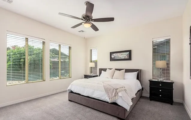 3269 E Ironside Ln — Photo 15