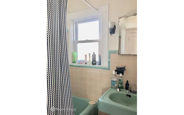 Rented by Douglas Elliman | media 18