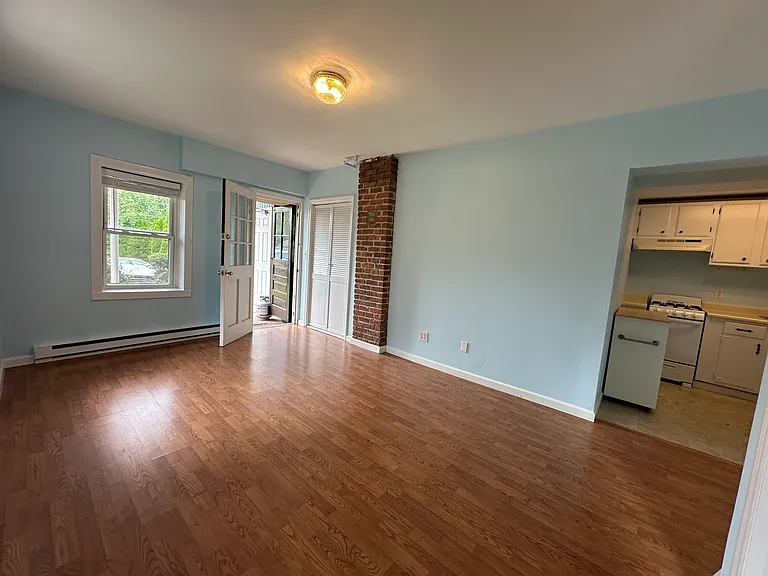 116 N Water St — Photo 10