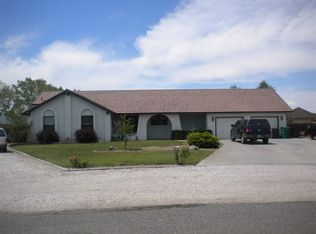 494 Carson River Dr, Fallon, NV 89406