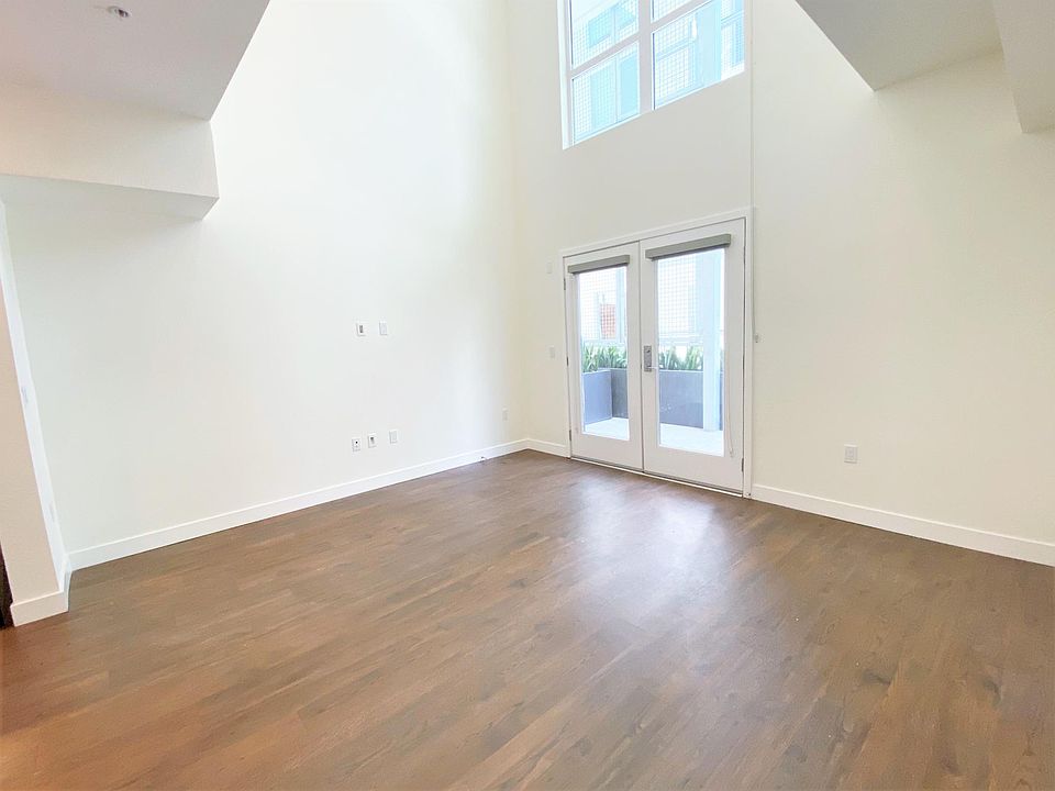 1st image of 2000 El Cajon Blvd #317