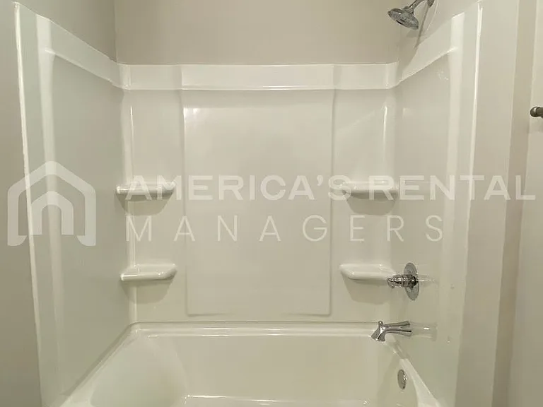 146 Wisconsin Ave — Photo 22