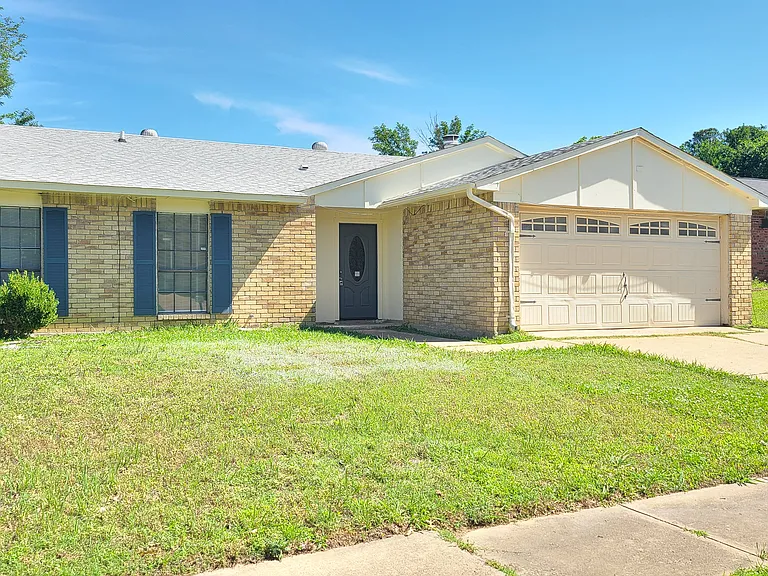 6705 Greenfield Dr — Photo 22