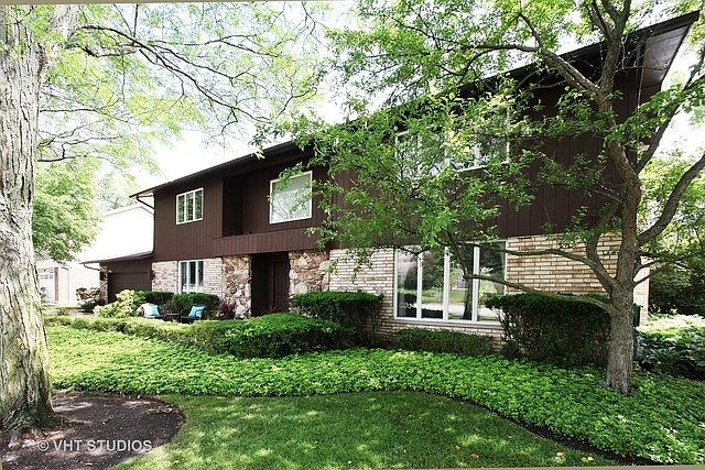 1st image of 3065 Parkside Dr