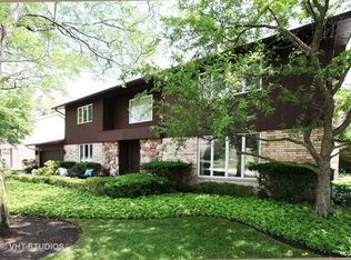 3065 Parkside Dr, Highland Park, IL