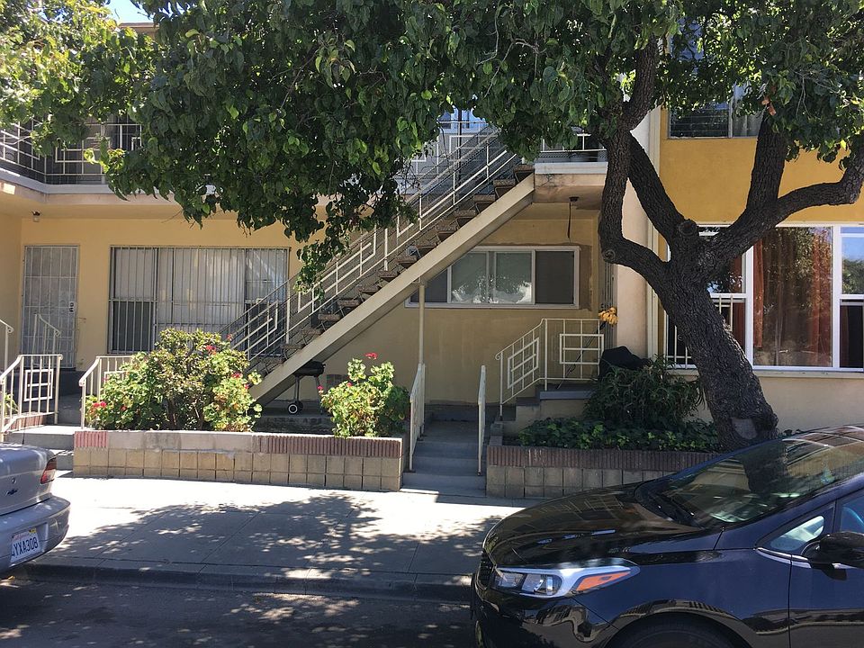 1st image of 240 W 111th St APT 4