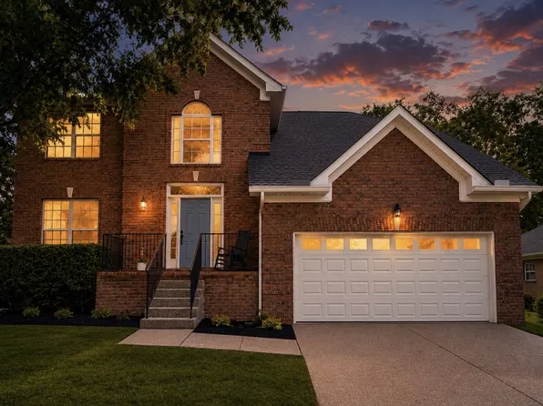 158 Walton Trce S, Hendersonville, TN 37075