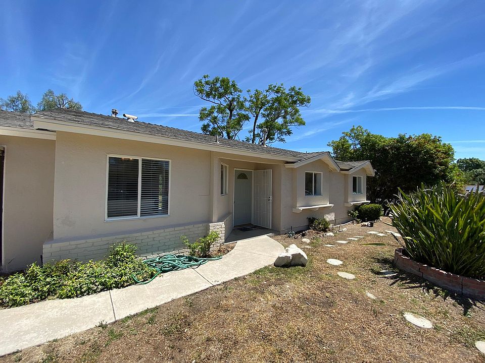 1091 Calle Margarita