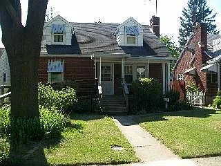 3947 Old Riverside Dr photo 1