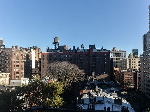 5th image of 25 5th Ave APT 9C