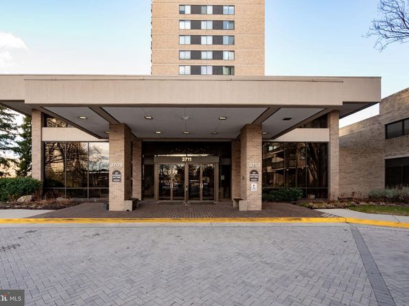 3709 S George Mason Dr APT 1013E