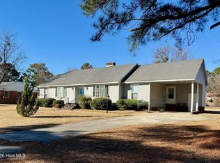 523 Village Dr, Winterville, NC 28590