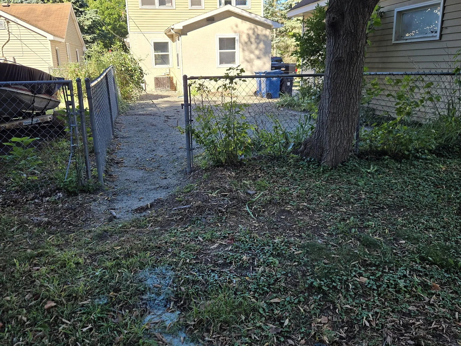 3 bed, 970 sqft, $2,500 — Photo 2