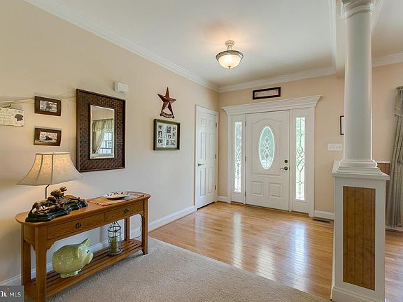 Hardwood Floor Foyer