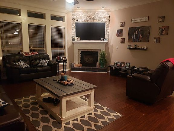 2nd image of 2316 Parkway Ln