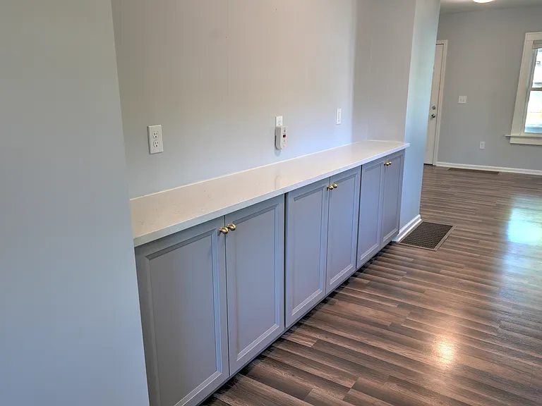 516 N Logan St — Photo 13