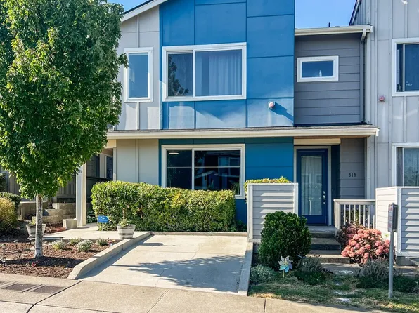826 SW 96th Place, Seattle, WA 98106