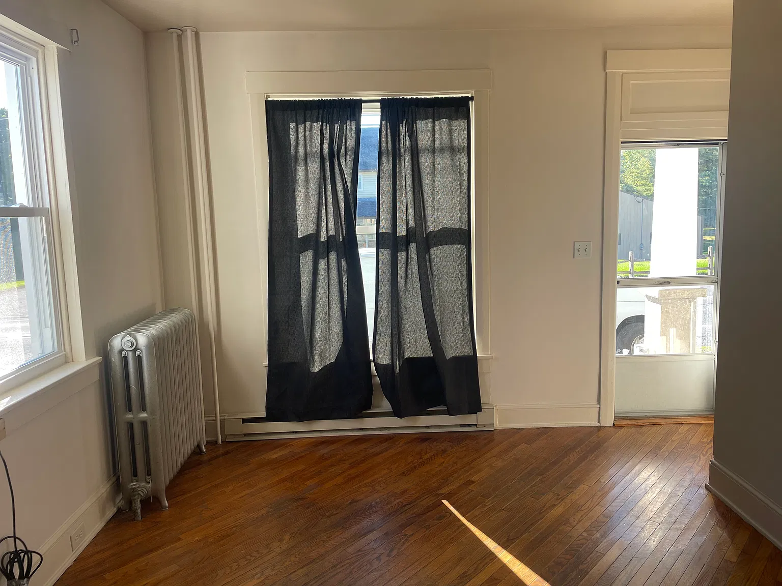 1 bed, 600 sqft, $1,000 — Photo 4