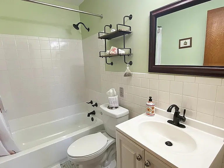 7315 Able St NE — Photo 11