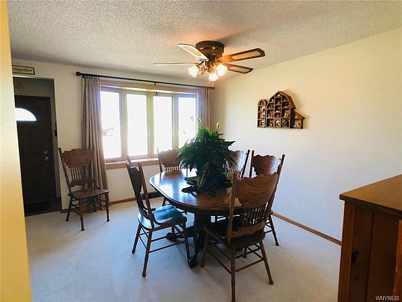 4th image of 4355 Robin Ln