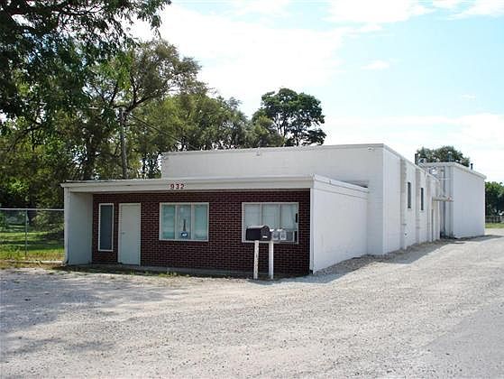 1st image of 932 Monmouth Blvd