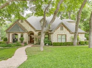 4136 Shadow Dr, Fort Worth, TX 76116