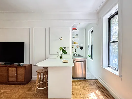 Sold by Compass | media 3