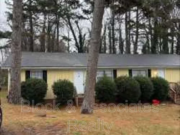 646 Greenfield St #B, Asheboro, NC 27203