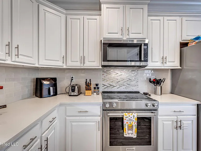 15336 Lakeview Ct — Photo 10
