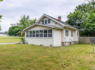 925 E Michigan Ave, Grass Lake, MI