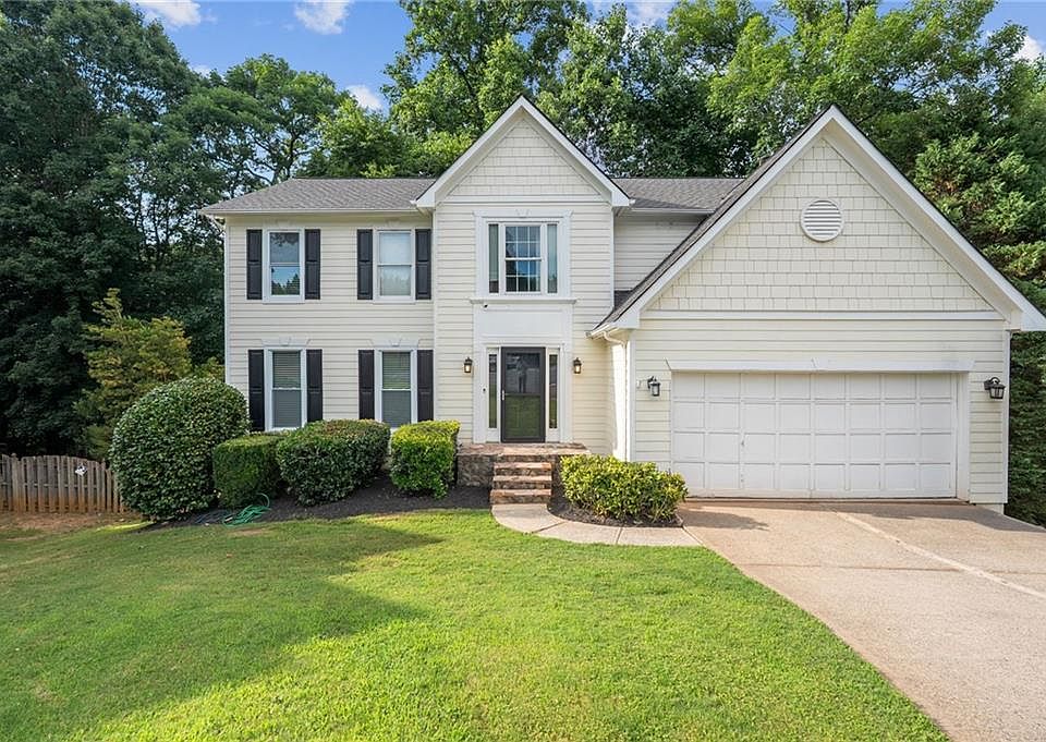 1st image of 620 Brook Landing Ct