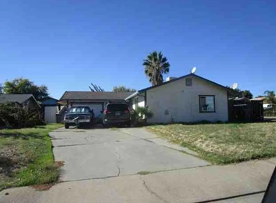 695 Nicklaus Ave photo 1