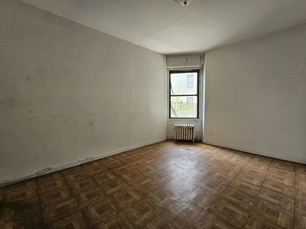 21-15 33rd Street image 1 of 5